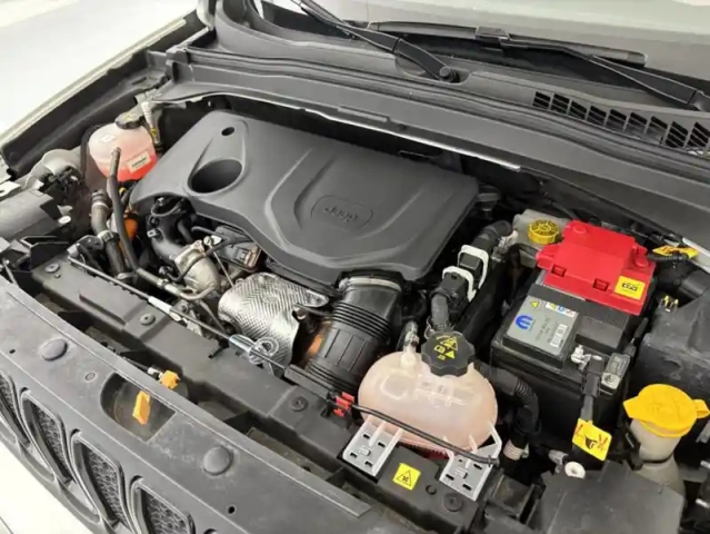 Jeep Renegade 1.3 turbo t4 190ch 4xe limited at6 — photo 25