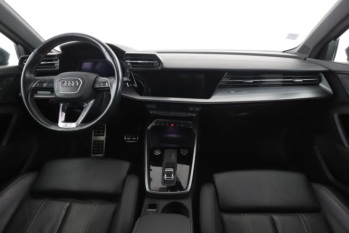 Audi A3 Sportback 35 TFSI mHEV S Line S Tronic 7 — photo 11