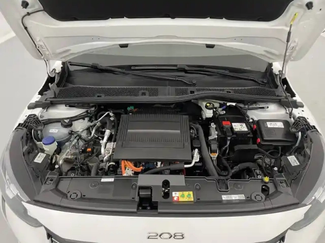 Peugeot 208 electrique 50 kwh 136 — photo 21