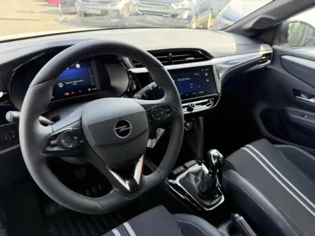 Opel Corsa 1.2 turbo 100ch gs — photo 10
