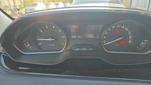 Peugeot 208 1.2 PureTech 68 - Like – 2018 – 128156 km – Essence – Boîte Manuelle — photo 34