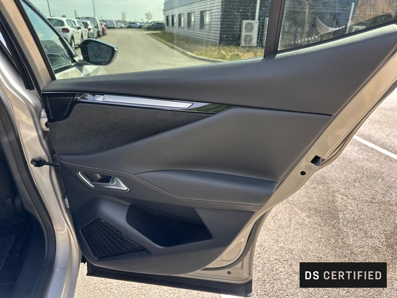 Ds Ds 4 puretech 130 eat8 performance line+ — photo 9