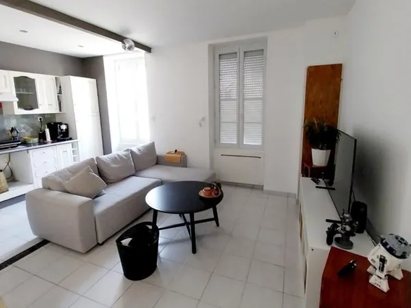 Maison Location Castillon-la-Bataille 5p 94m² 700€