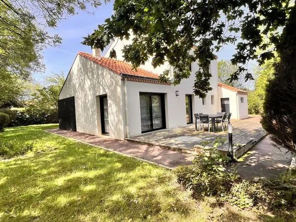 Maison de luxe 7 pièces 155 m²