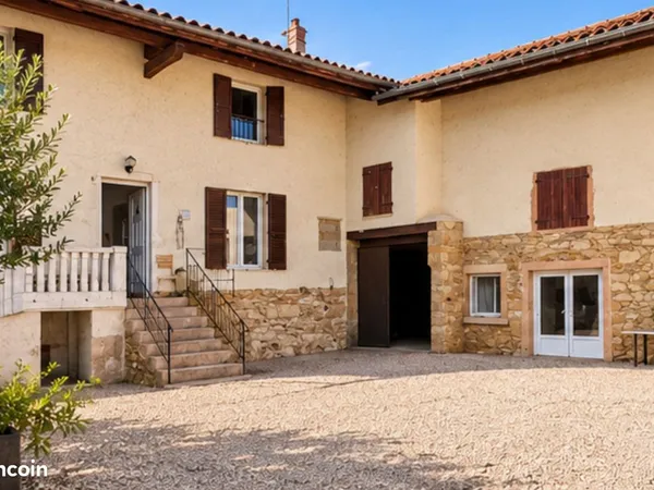 Maison 6 pièces 143 m²