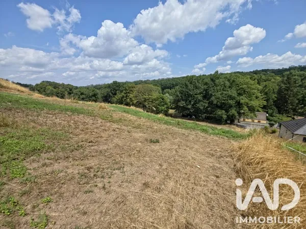 Terrain 1411 m²
