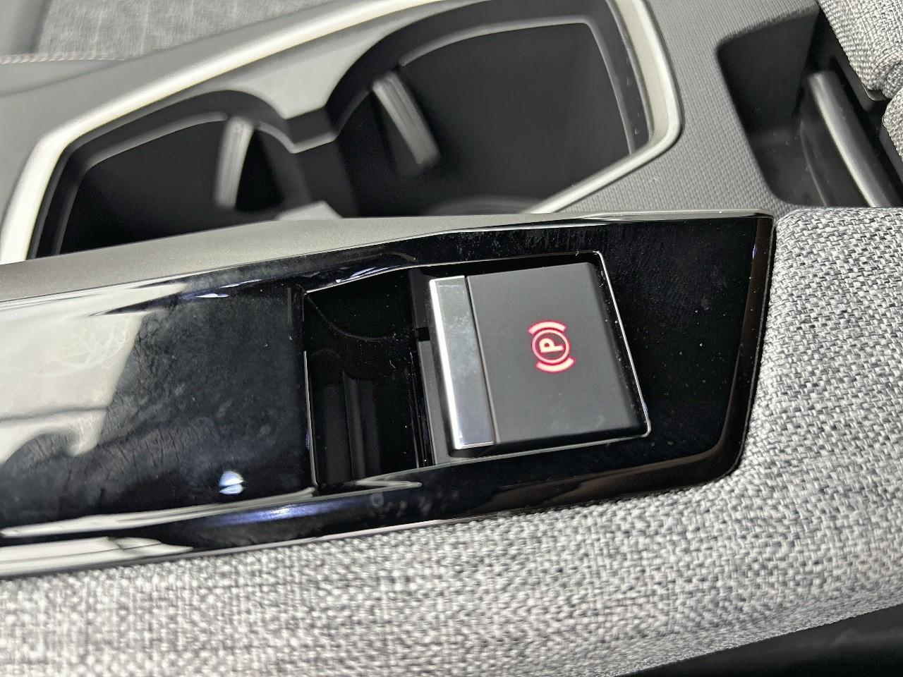 Peugeot 3008 hybrid 145 e-dcs6 allure — photo 18