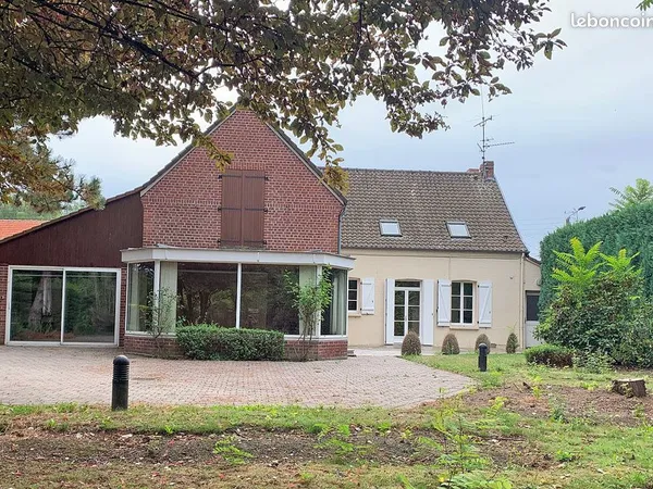 Maison 7 pièces 246 m²