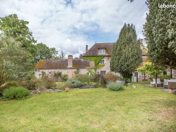 Maison 16 pièces 392 m²