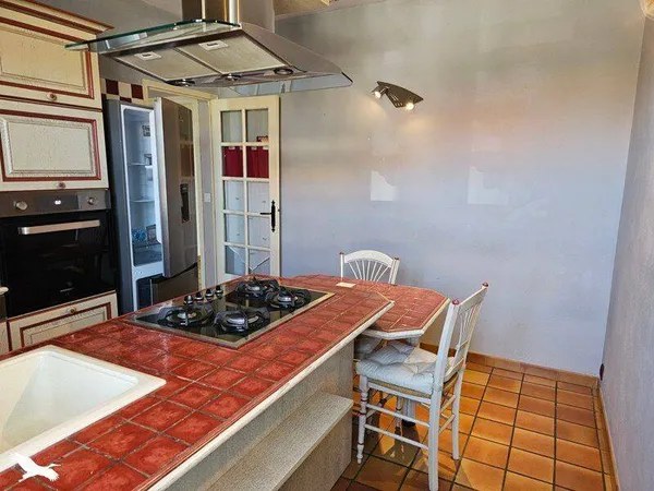 Maison de plain-pied 5 pièces 110 m²