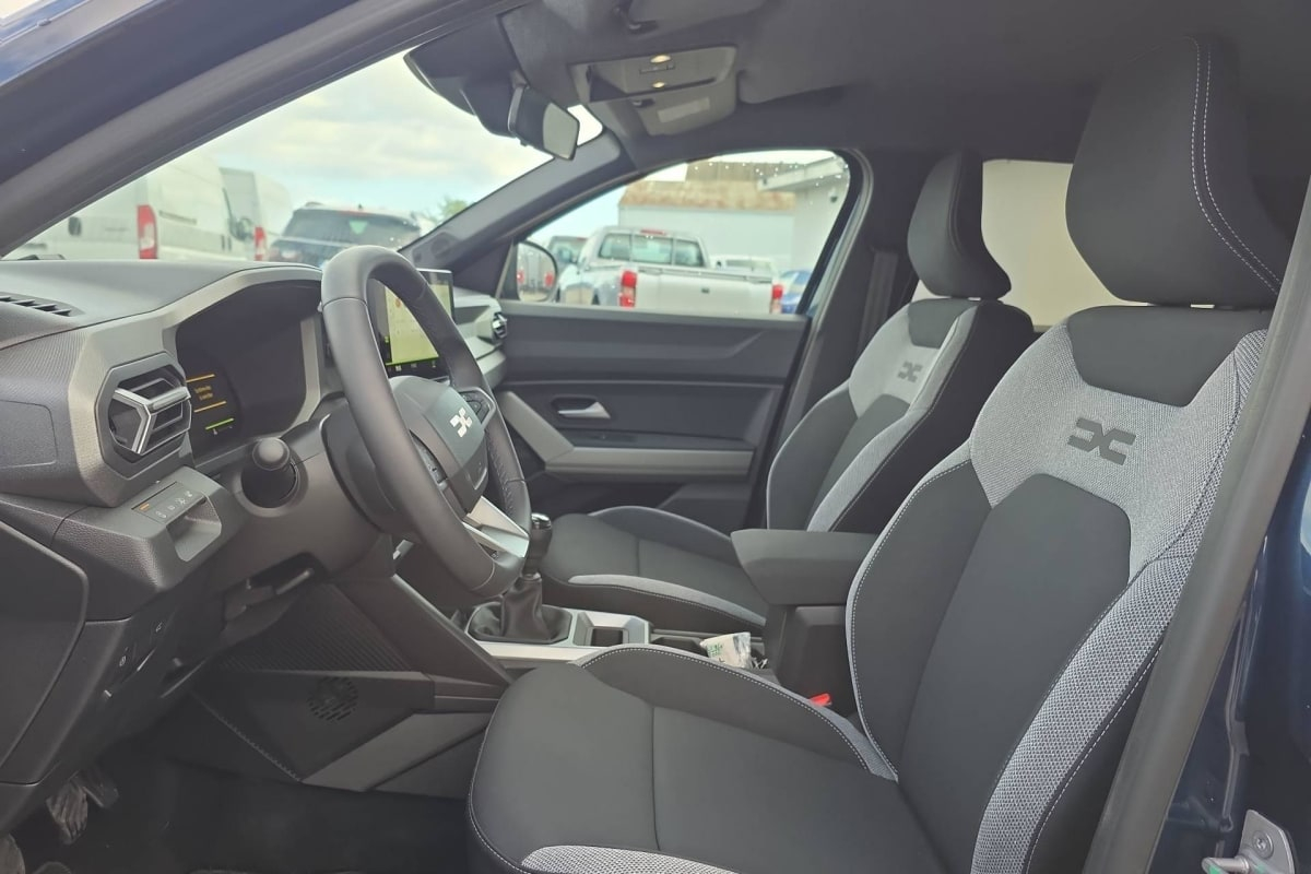 Dacia Bigster — photo 23