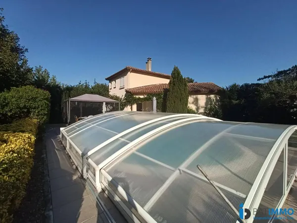 Villa 7 pièces 150 m²