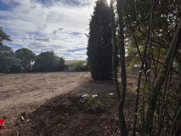 Terrain 1500 m²