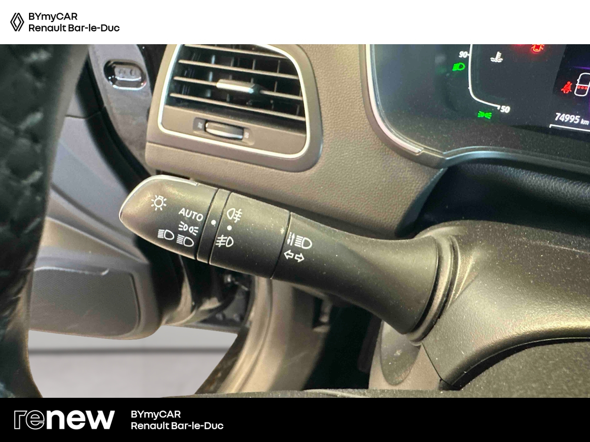 Renault Megane IV Berline Blue dCi 115 EDC — photo 19