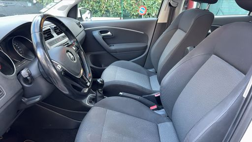 Volkswagen Polo 1.2 TSI 90 - Sportline – 2014 – 142090 km – Essence – Boîte Manuelle — photo 13