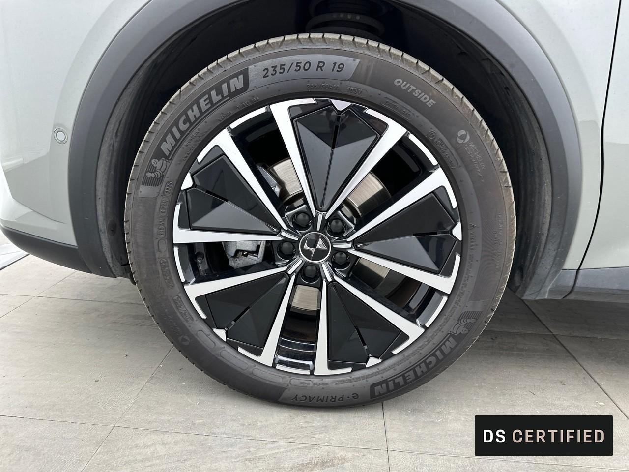 Ds Ds 7 crossback hybride rechargeable e-tense 300 eat8 4x4 opera — photo 16