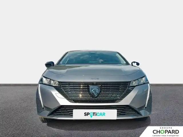 Peugeot 308 phev 180 e-eat8 — photo 4