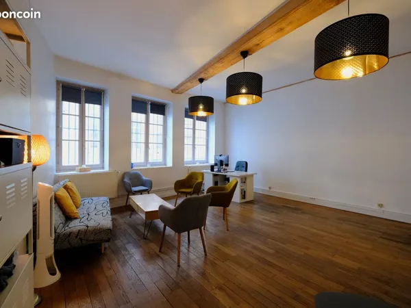 Salle 35 m² Croix-Rousse - 1 jour/semaine -coworking, thérapie, coaching, formation