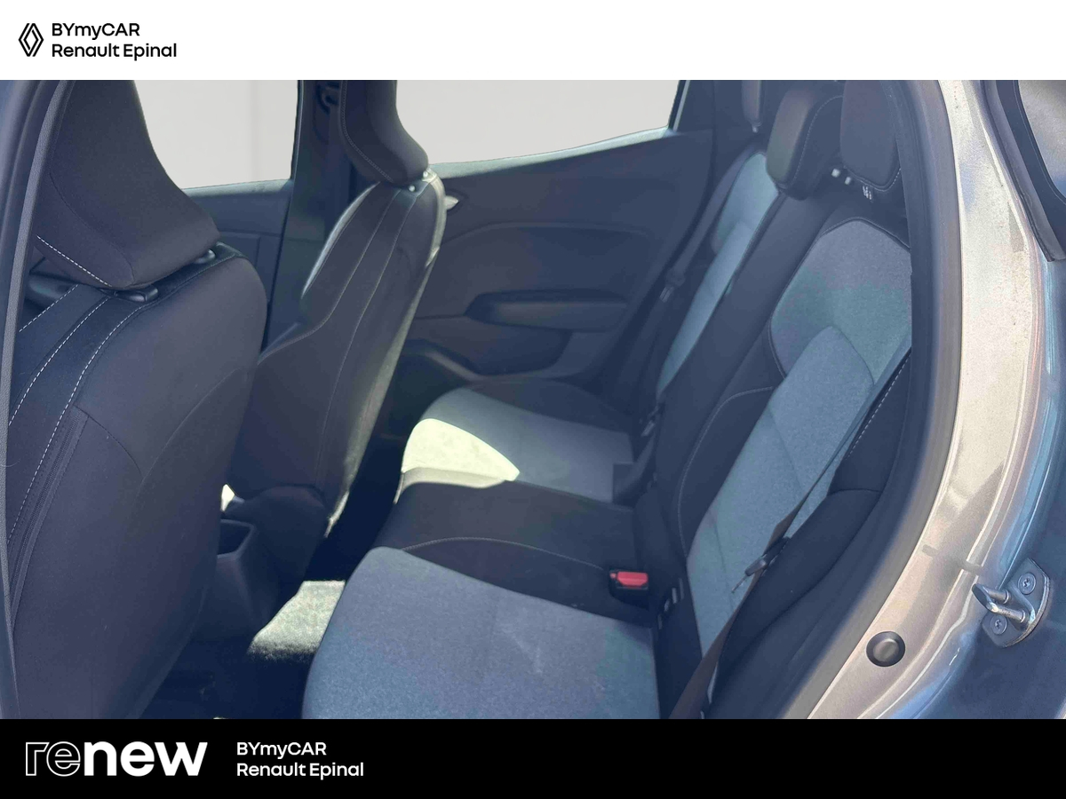 Renault Clio TCe 90 — photo 12