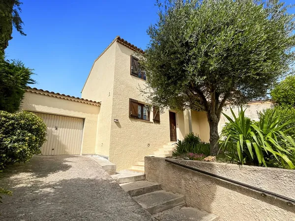 En exclusivité Maison de type 4 de 83 m² à Allauch 13190 avec garage et jardin