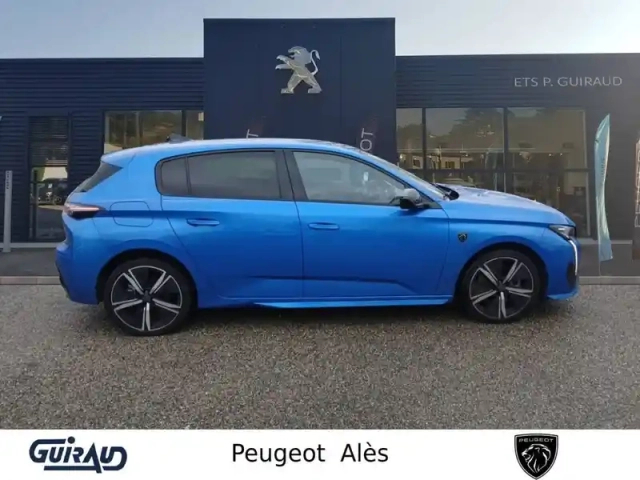 Peugeot 308 phev 180 e-eat8 — photo 4