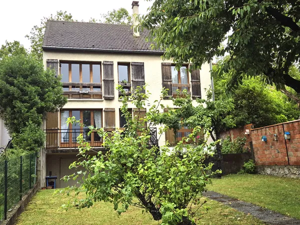 Maison 8 pièces 190 m²