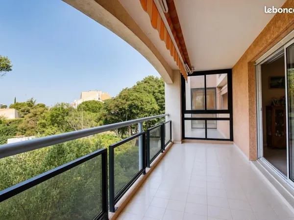 Appartement 5 pièces 99 m²