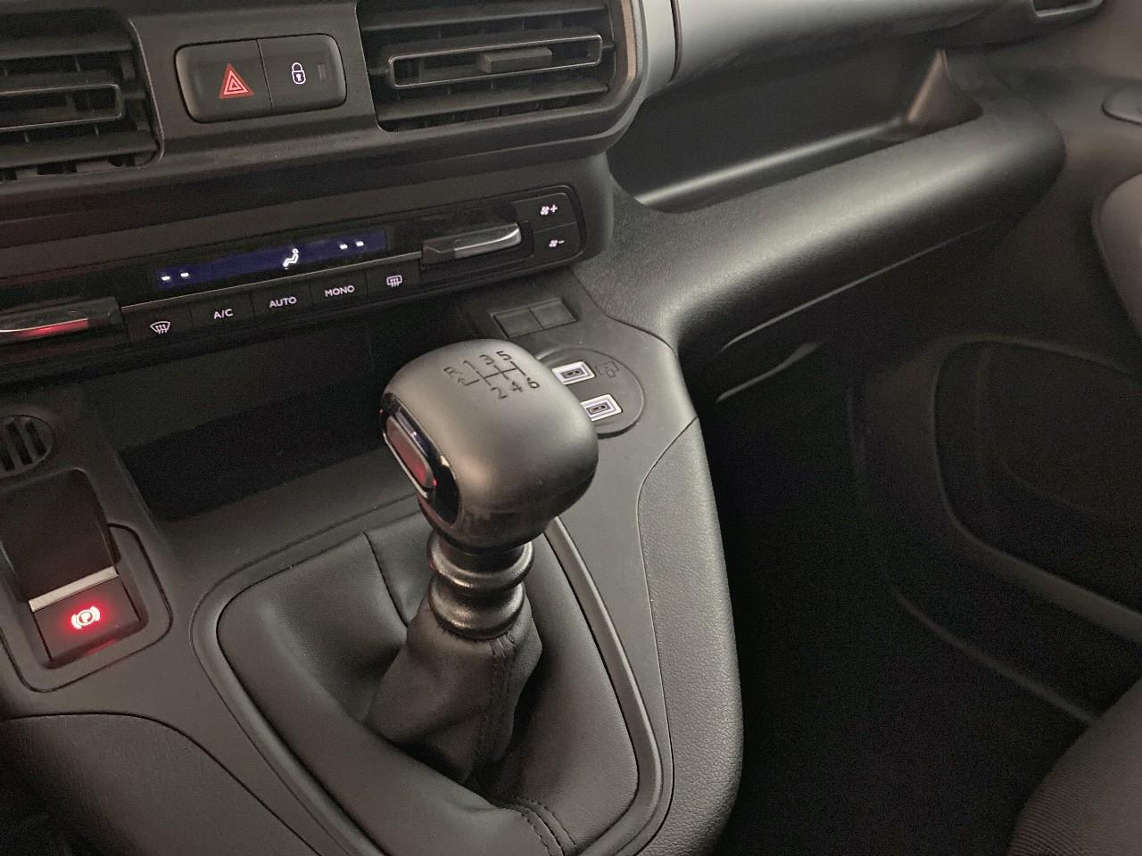 Citroën Berlingo diesel 100 ch m manuelle max — photo 15