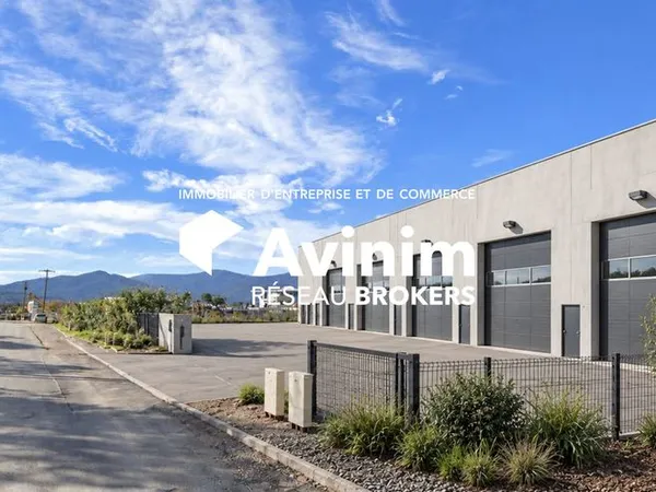 Local 2785 m² Montauroux