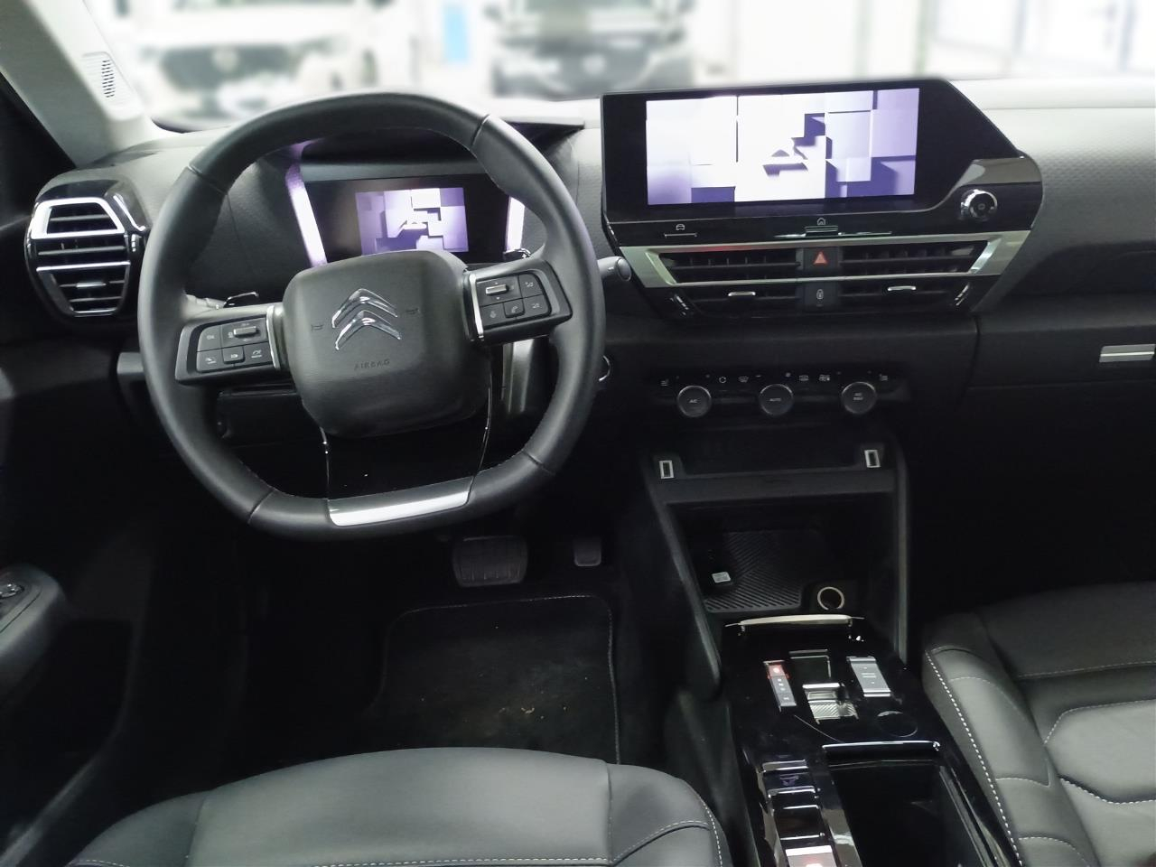 Citroën C4 — photo 14