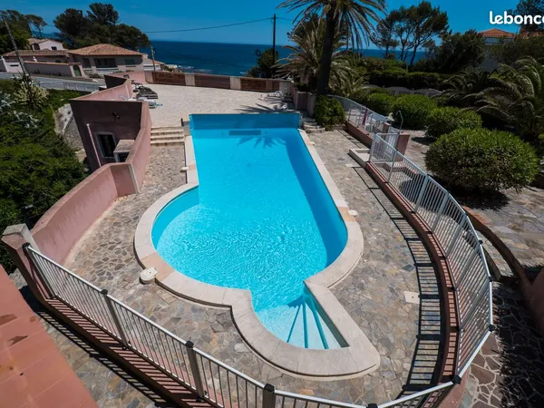 LOFT 151m2 avec piscine et plage