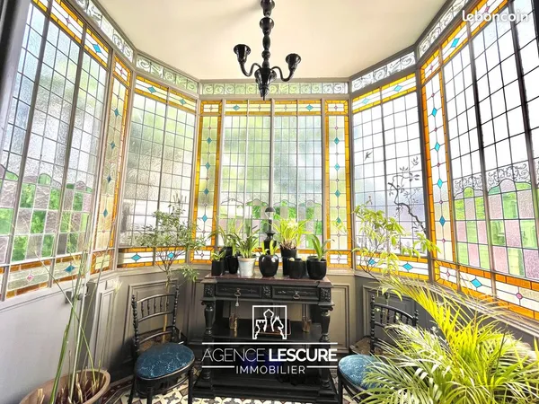 Maison 11 pièces 390 m²