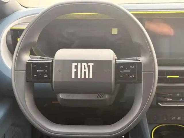 Fiat Panda grande  electrique 113ch icône — photo 12