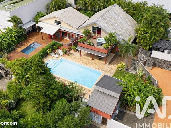 Propriété 5 pièces 270 m²
