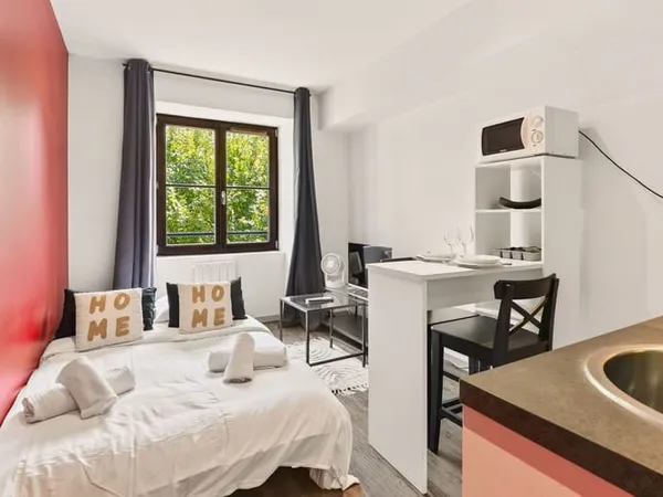 Studio 1 pièce 16 m²