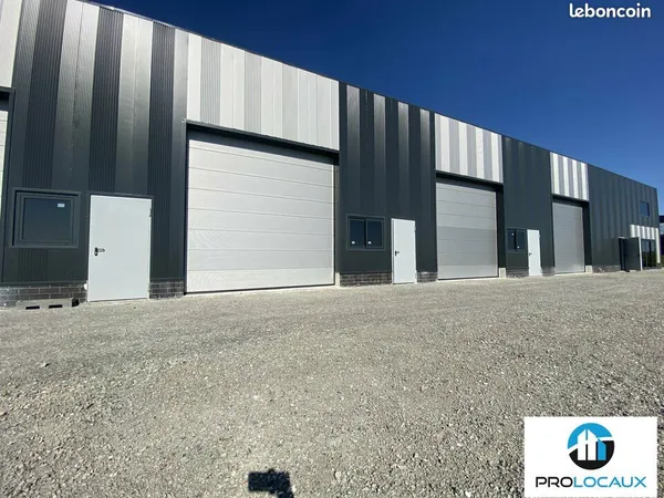 LOCAL D'ACTIVITE 158 m² PAVILLY