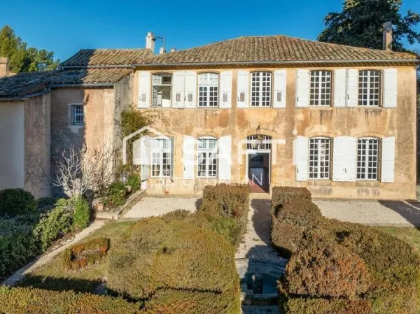 Bien d'exception - proche du centre d'Aix en Provence
