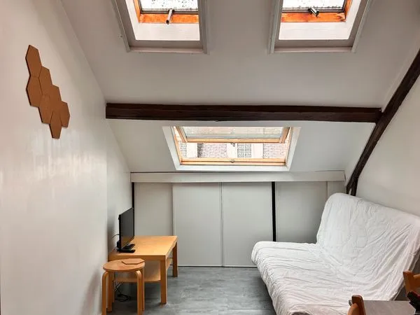 Studio meublé