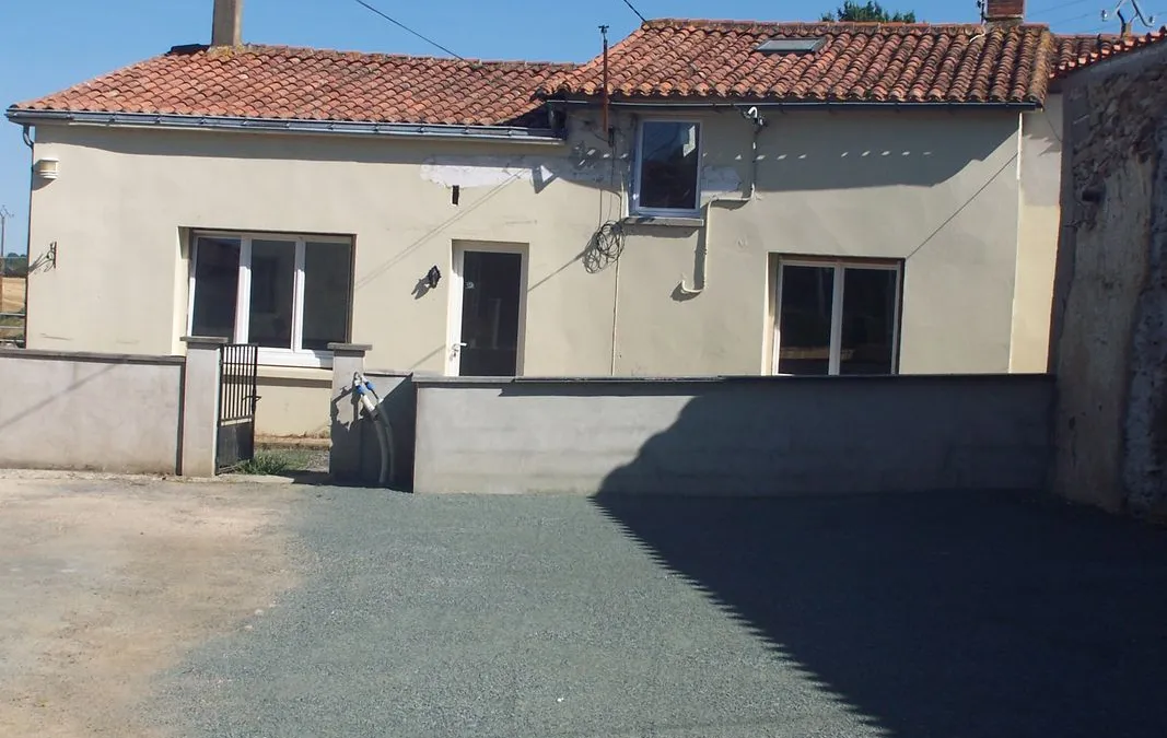 Photo 1