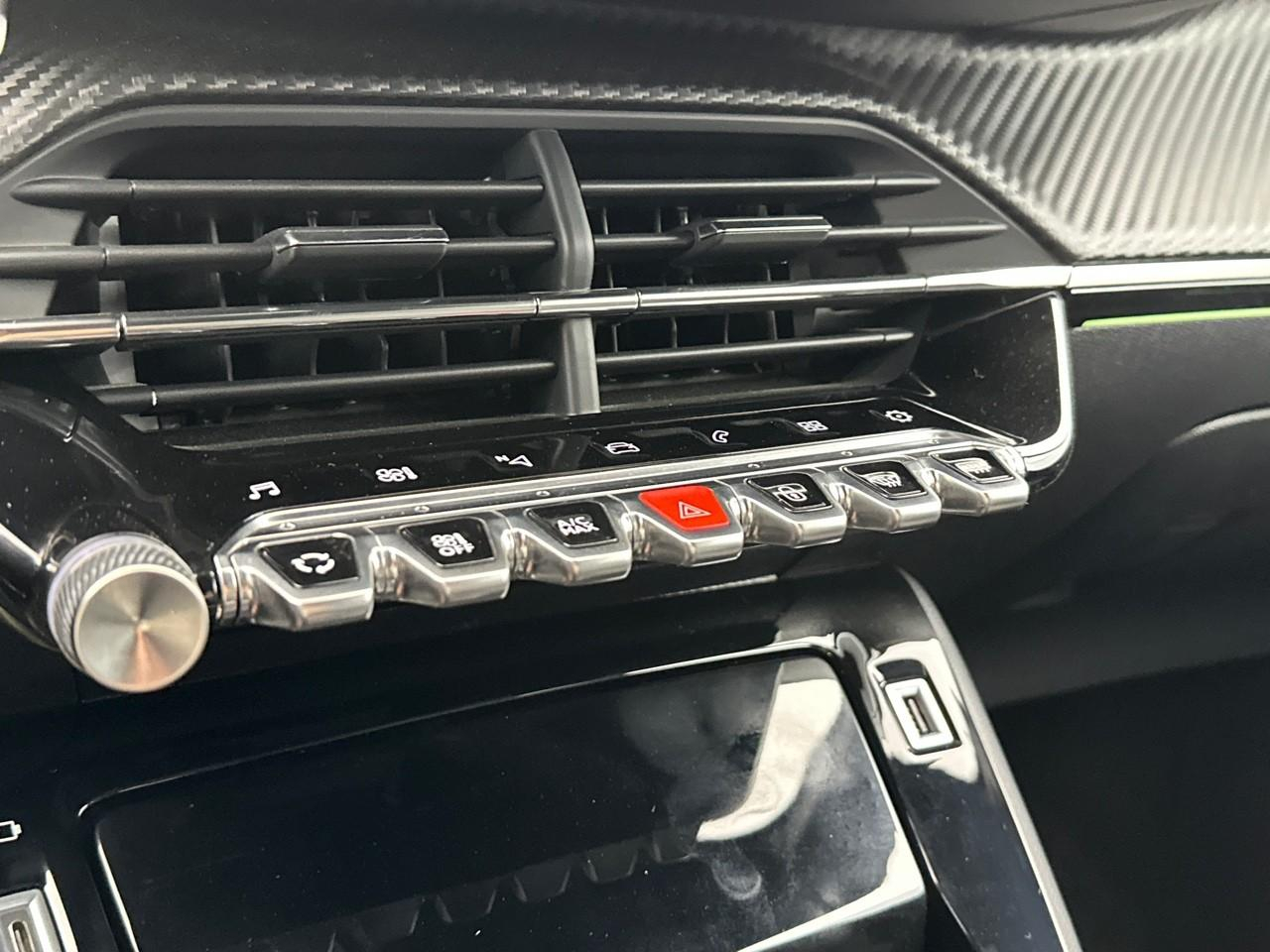 Peugeot 208 puretech 100 s&s bvm6 gt line — photo 28