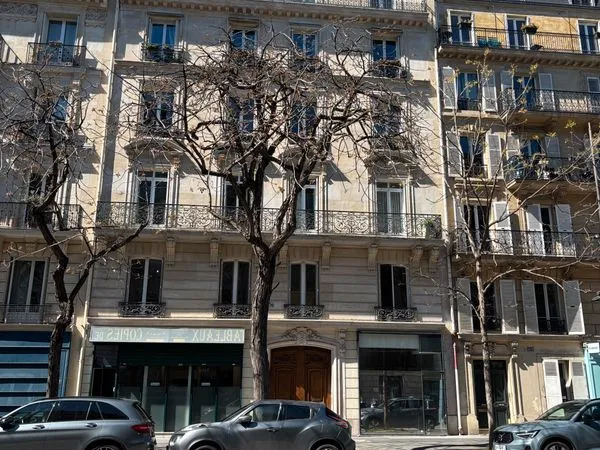 Paris 17e Wagram boutique / bureaux