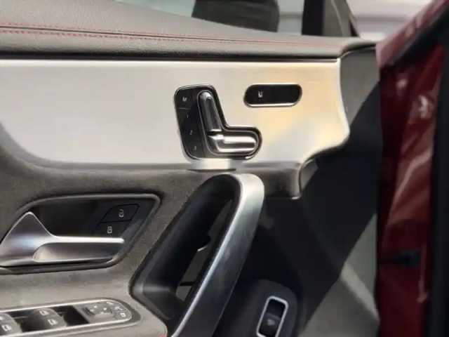 Mercedes Cla coupé 200 amg line coupú — photo 11
