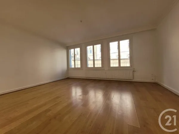 Appartement 6 pièces 79 m²