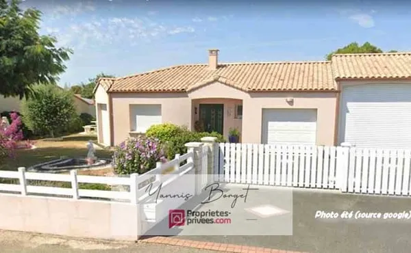Maison plain-pied - 155 m² - Jardin - Garages et dépendances