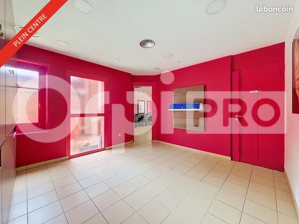Local commercial 80 m²