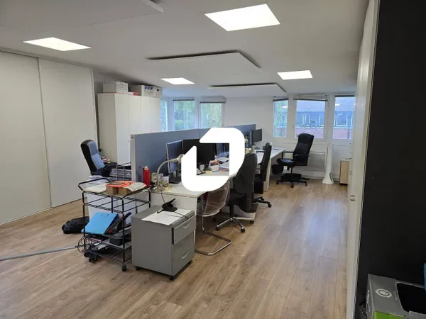 Bureaux 258 m²
