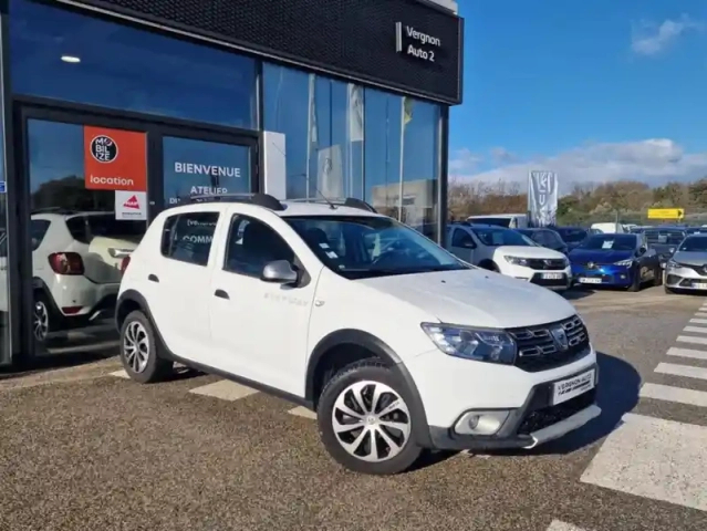 Dacia Sandero stepway blue dci 95