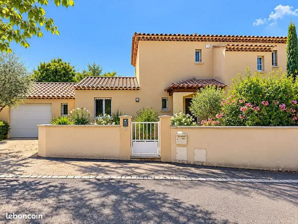 Villa 5 pièces 130 m²
