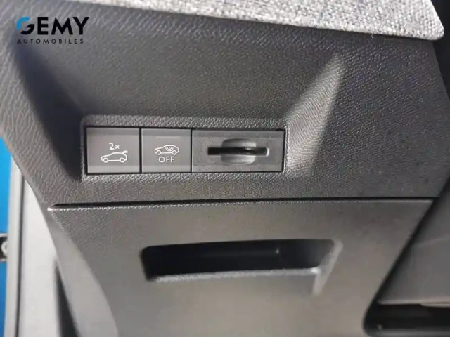 Peugeot 3008 hybrid 136 e-dcs6 — photo 89