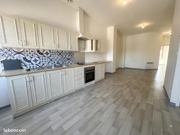 Appartement 8 pièces 130 m²